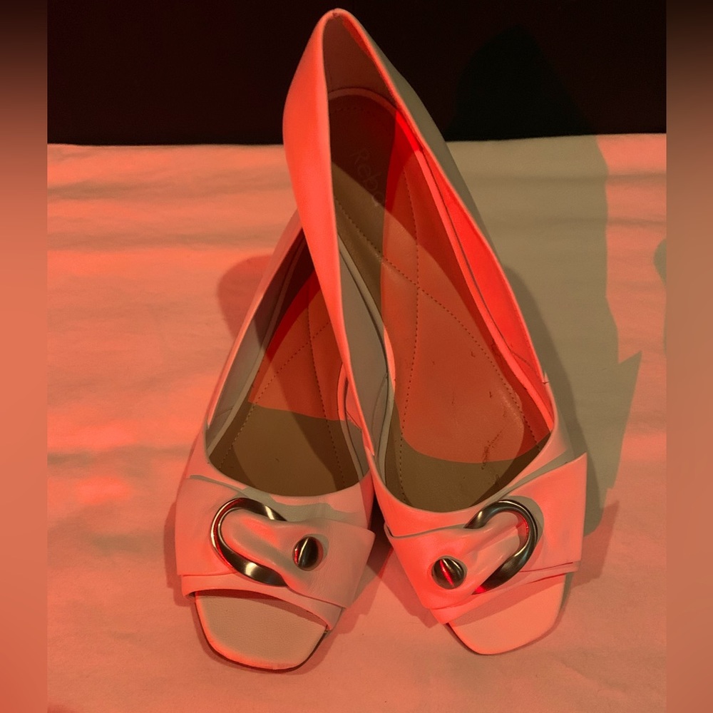 Reba Low Wedge White Heals